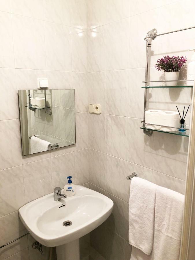 Pitelos Smart Apartment ซานติอาโก เด กอมโปสเตลา ภายนอก รูปภาพ